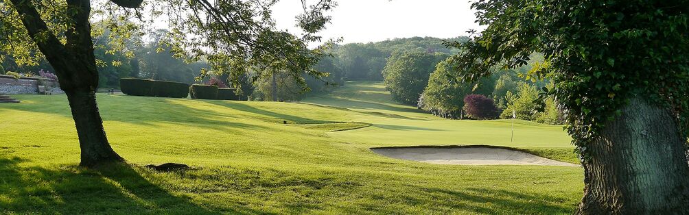 Tyrrells Wood Golf Club 18th Hole October 2012